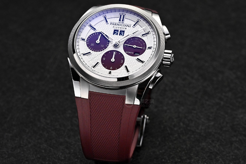 高奢級大牌制作的高顏值計時碼錶——全新Tonda GT繫列年歴計時碼錶